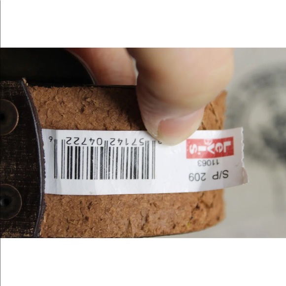 Levis Belt Brown 100% Leather Cowboy Rodeo Brass Metal Buckle Unisex Small 30 - Picture 6 of 10